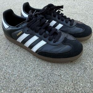 Adidas Samba OG black and white leather EUC size 6.5 womens preloved